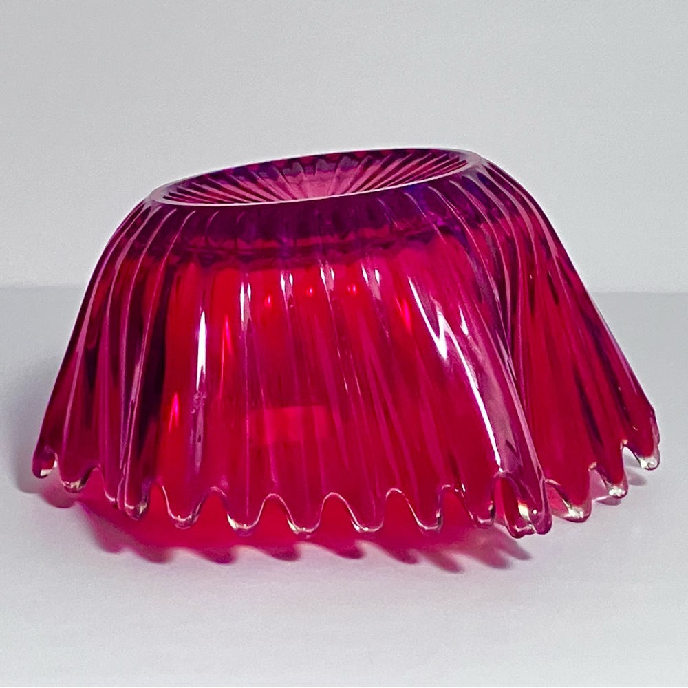 1960s FOSTORIA RUBY Handkerchief Bowl / ORIGINAL LABEL / 5.5 Inches Wide / RARE - Picture 6 of 9